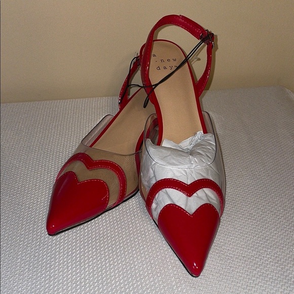 A New Day women’s 8.5 heels Slingback 2” shiney patent Red clear Heart Eleanor - Picture 1 of 6
